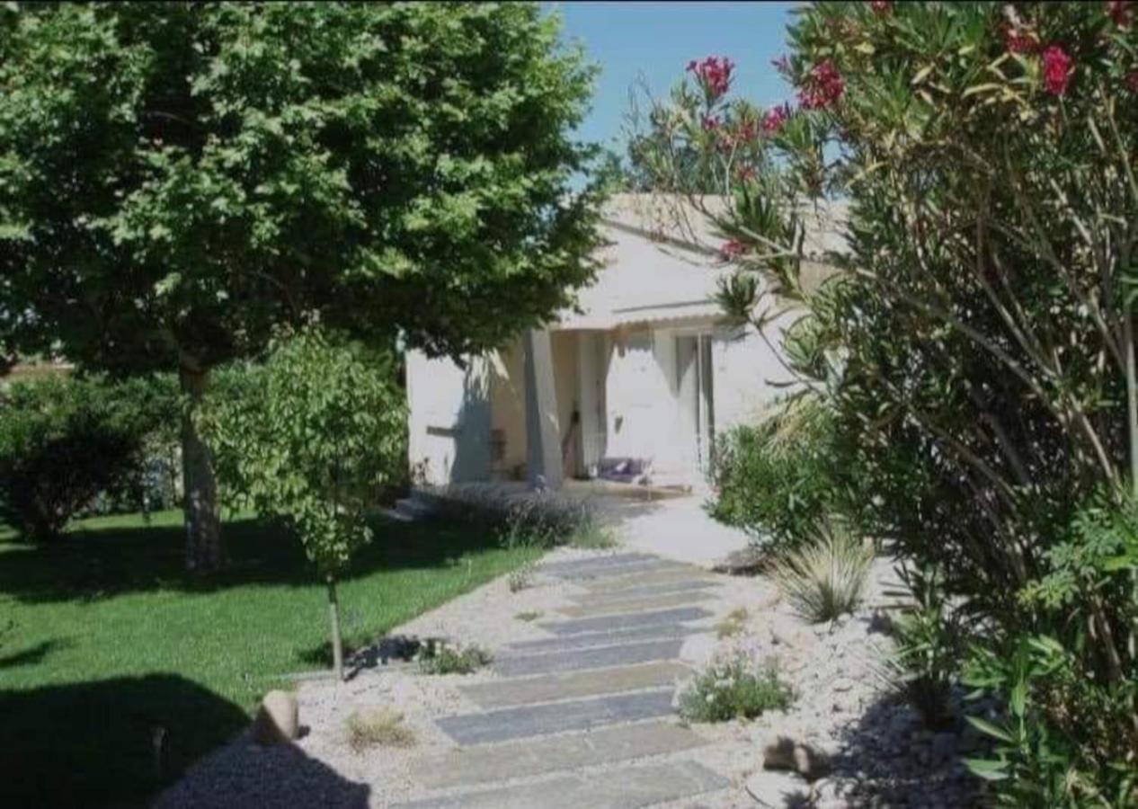 … Et La Fourmi Saumane-de-Vaucluse Exterior foto