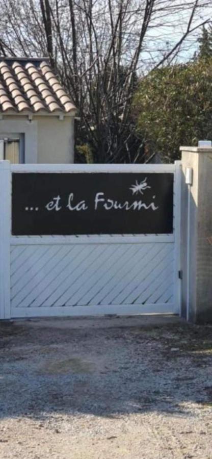 … Et La Fourmi Saumane-de-Vaucluse Exterior foto
